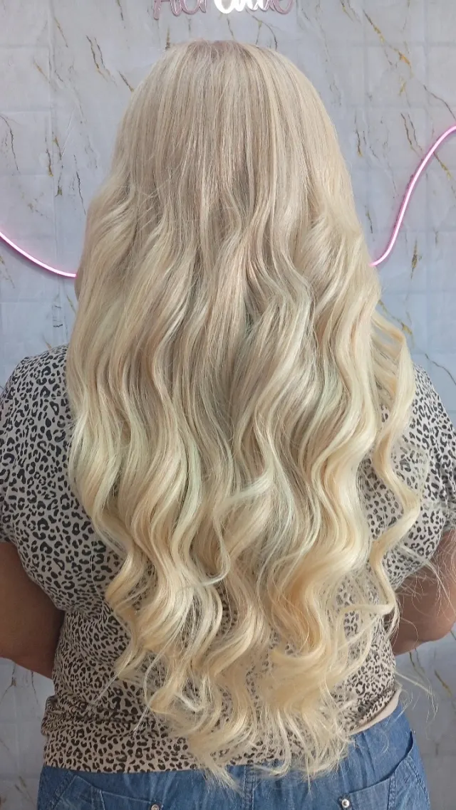 Trabalho de Nany oliver mega hair