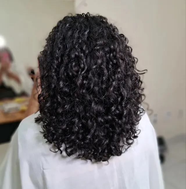 Trabalho de Mel Cachos | Cabeleireira
