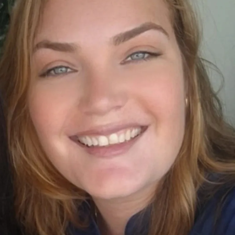 Verônica Maziero Andrade
