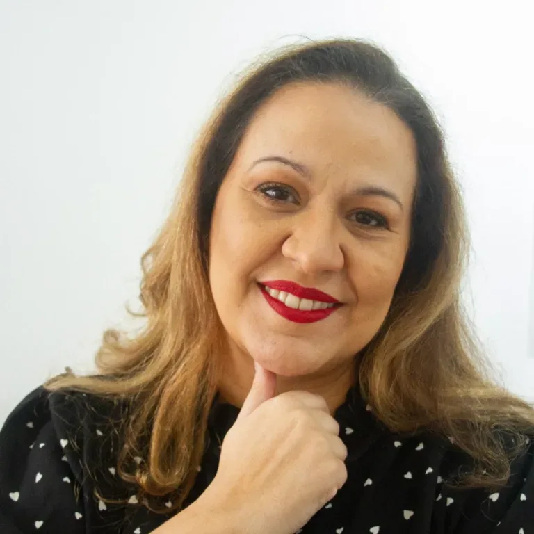 Anna L P Spinasco