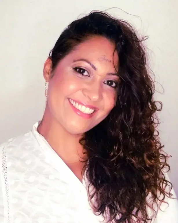 Tatiana L Castanheira